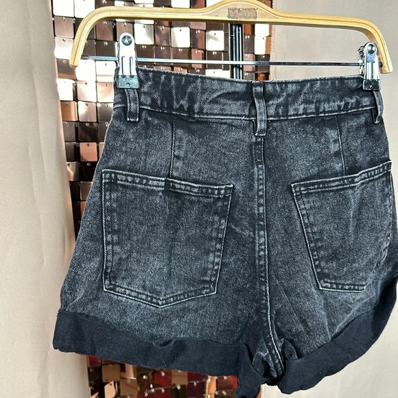 Refuge Charcoal/Black Mom Denim Jean Shorts Size 00 - Picture 9 of 9